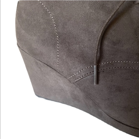 DV by Dolce Vita Terri Lace up micro suede booties NWT size 10 - Picture 3 of 12